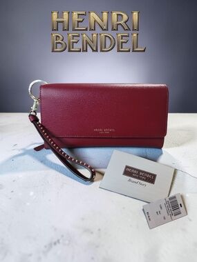 Henri Bendel Uptown Studded Leather Wristlet Wallet NEW
